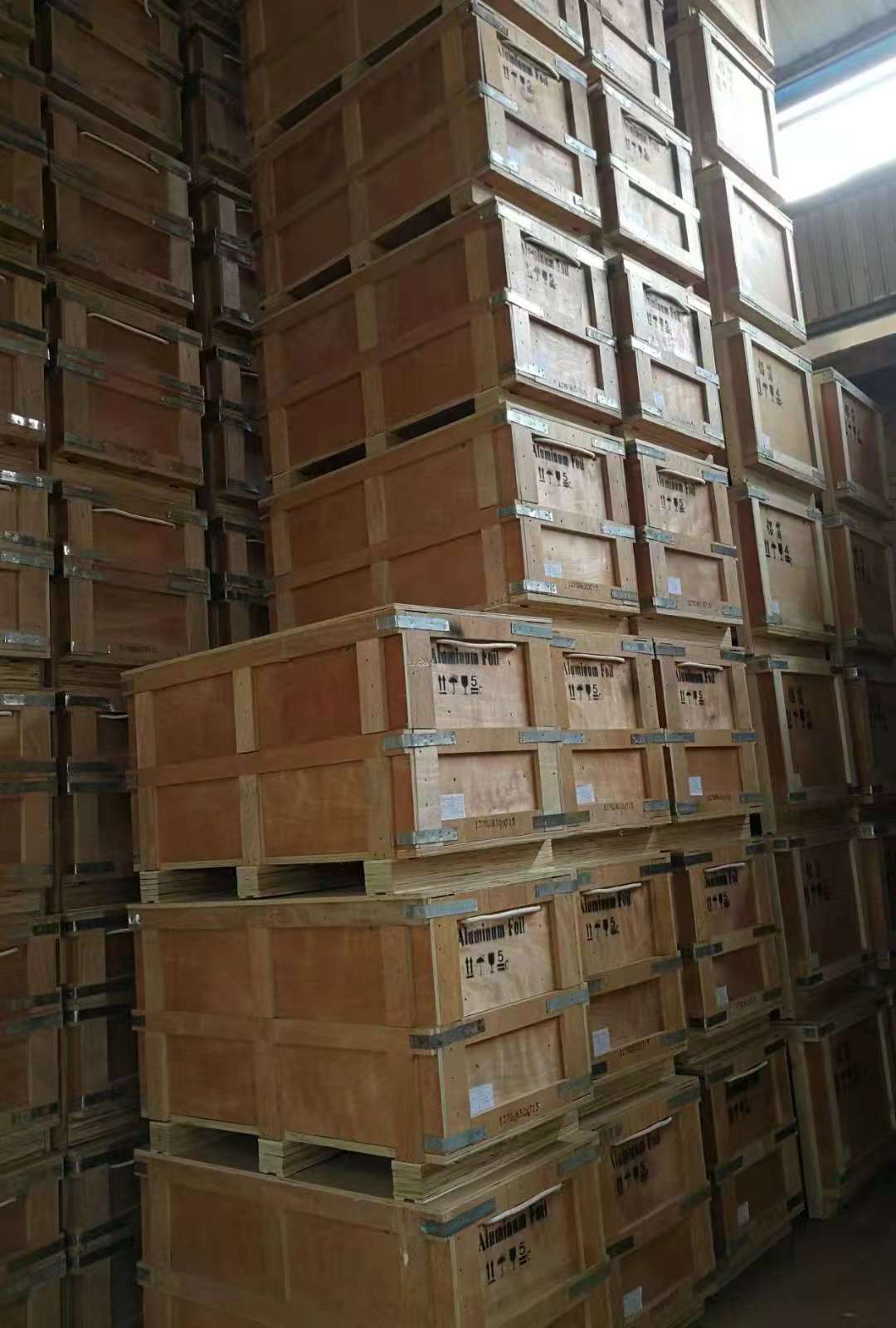 從材質(zhì)選擇到應用領(lǐng)域全面解析云南包裝箱